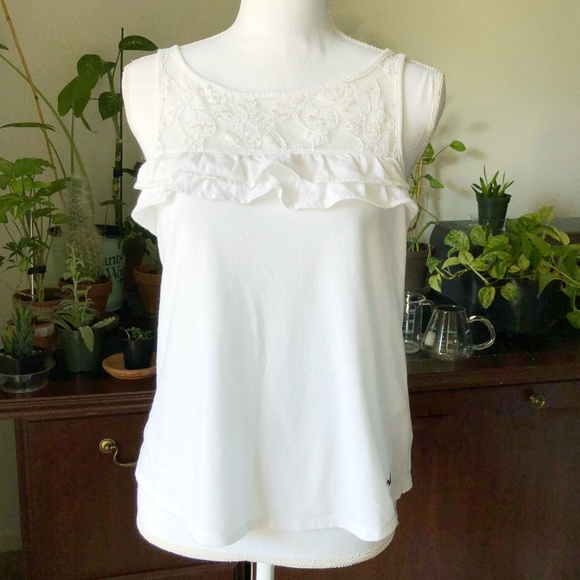 Hollister Tops - Hollister White Ruffled Tank w/ Lace & Sequins MED